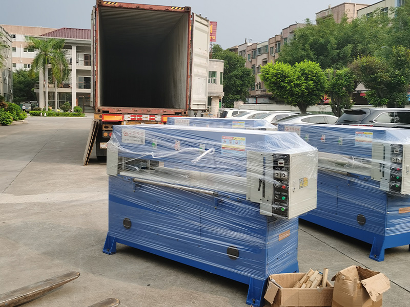 裁斷機發貨現場